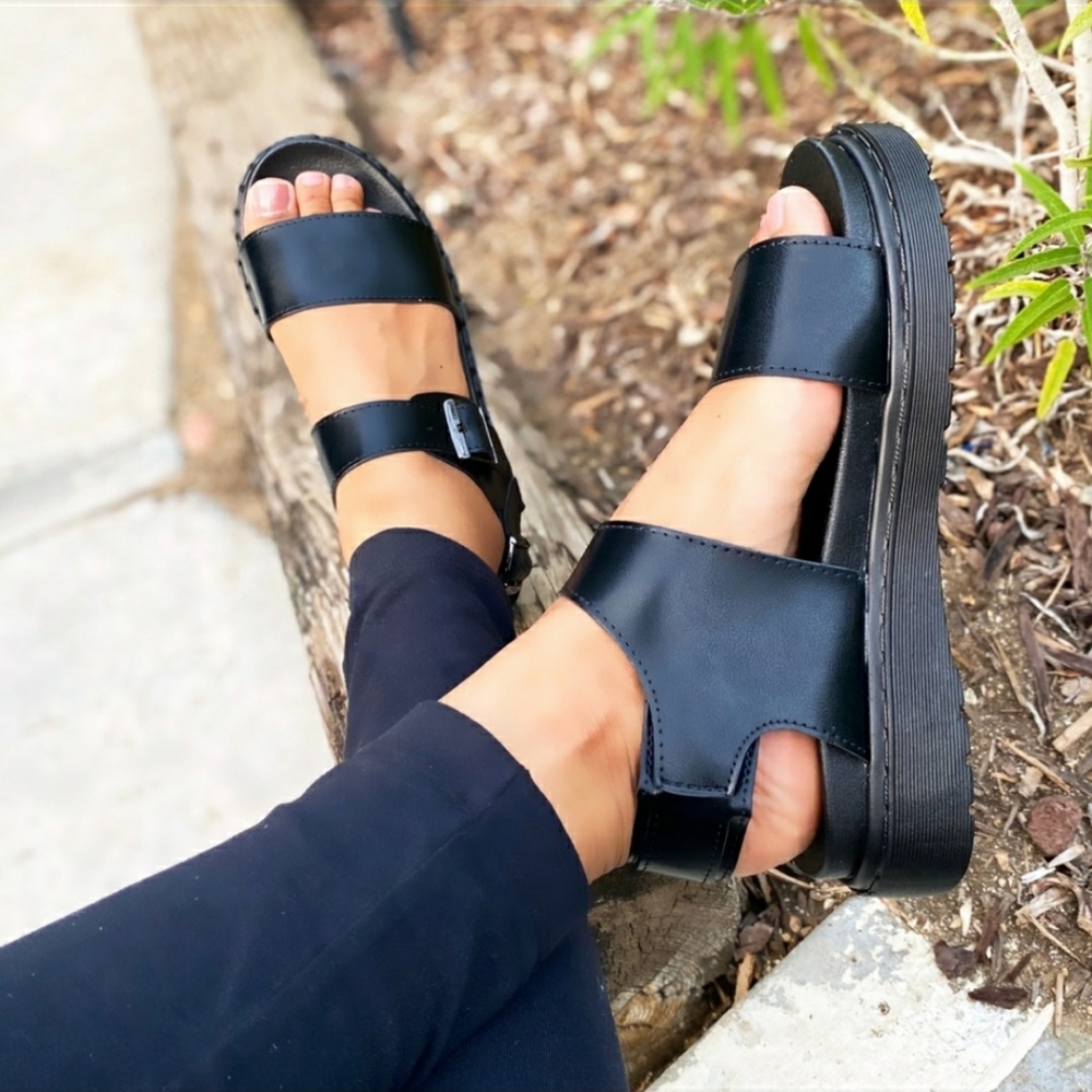 Black 90's Grunge Style Chunky Sandals *NEW* - Picture 2 of 3